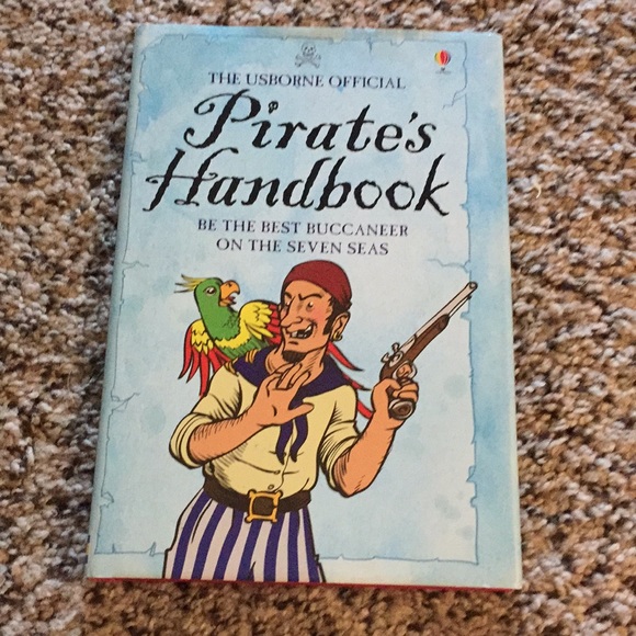 Usborne Official Pirate’s Handbook - Picture 1 of 4